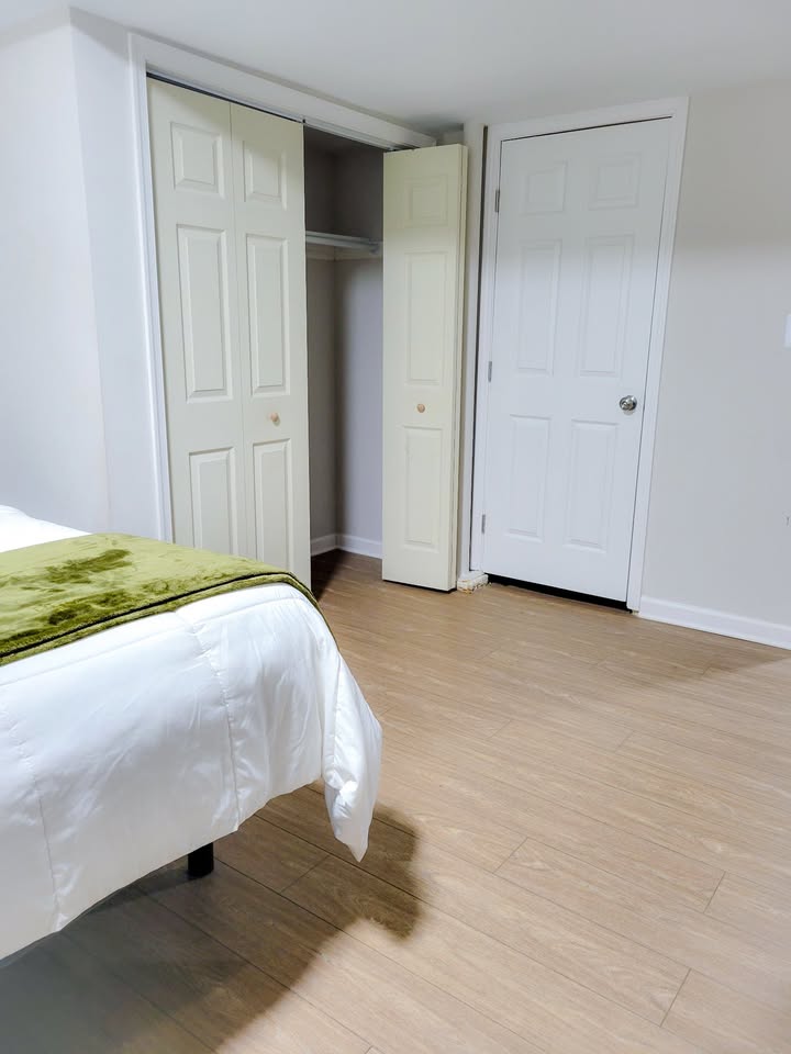 Room F closet