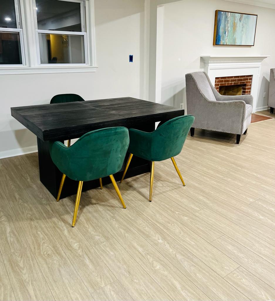 Front Unit dining area