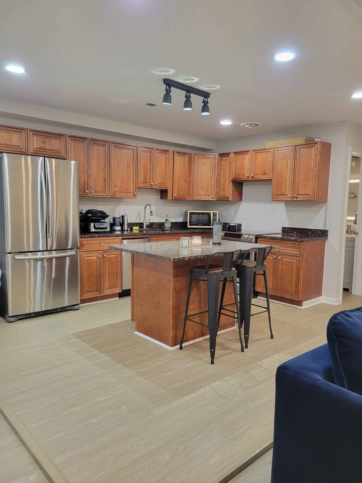 Front Unit kitchen