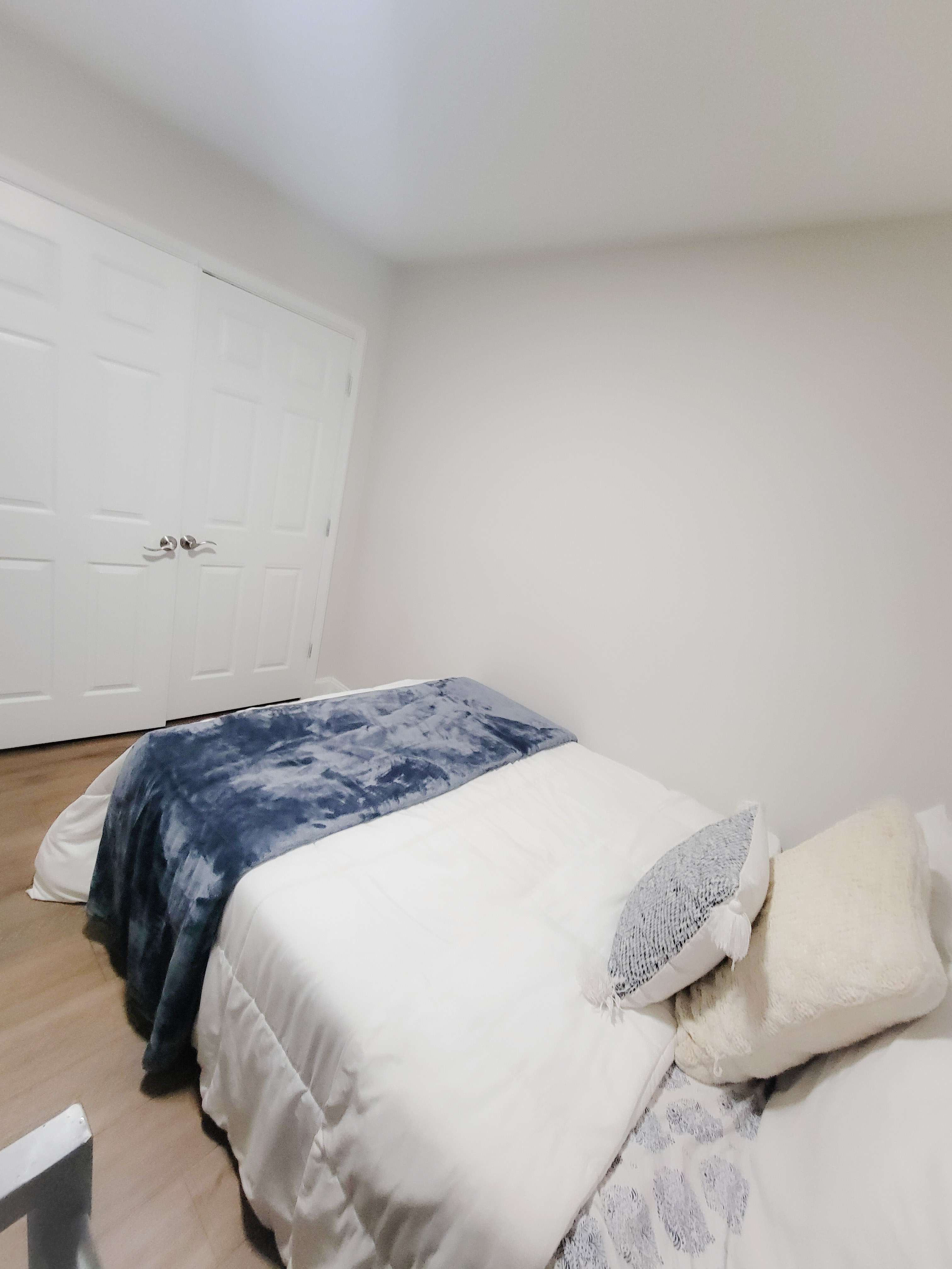 Room A double-door closet