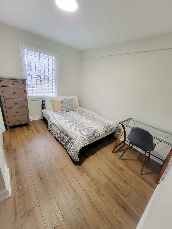 Room C bed, desk, and drawer storage